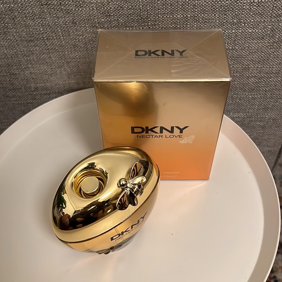 COPY - DKNY nectar love perfume - Picture 3 of 3